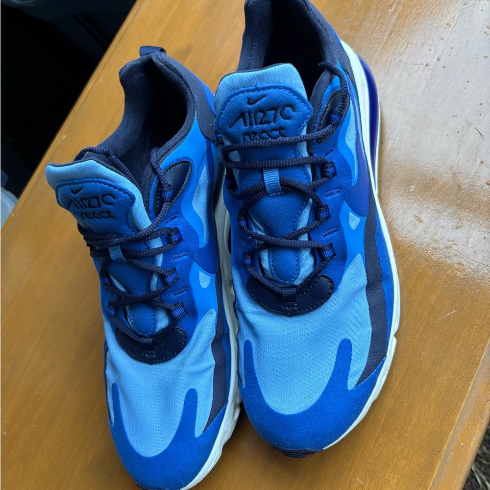 Nike Kids Blue and Navy Sneakers